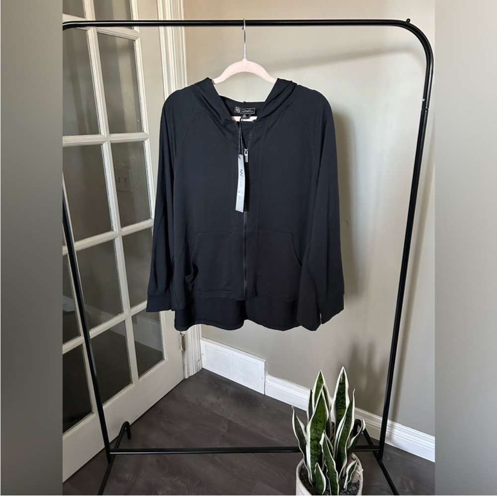 DG2 Diane Gilman ZipUp Sweater (M)